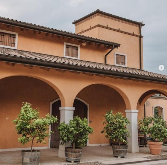 פומאנה Agriturismo Valentina Cubi מראה חיצוני תמונה