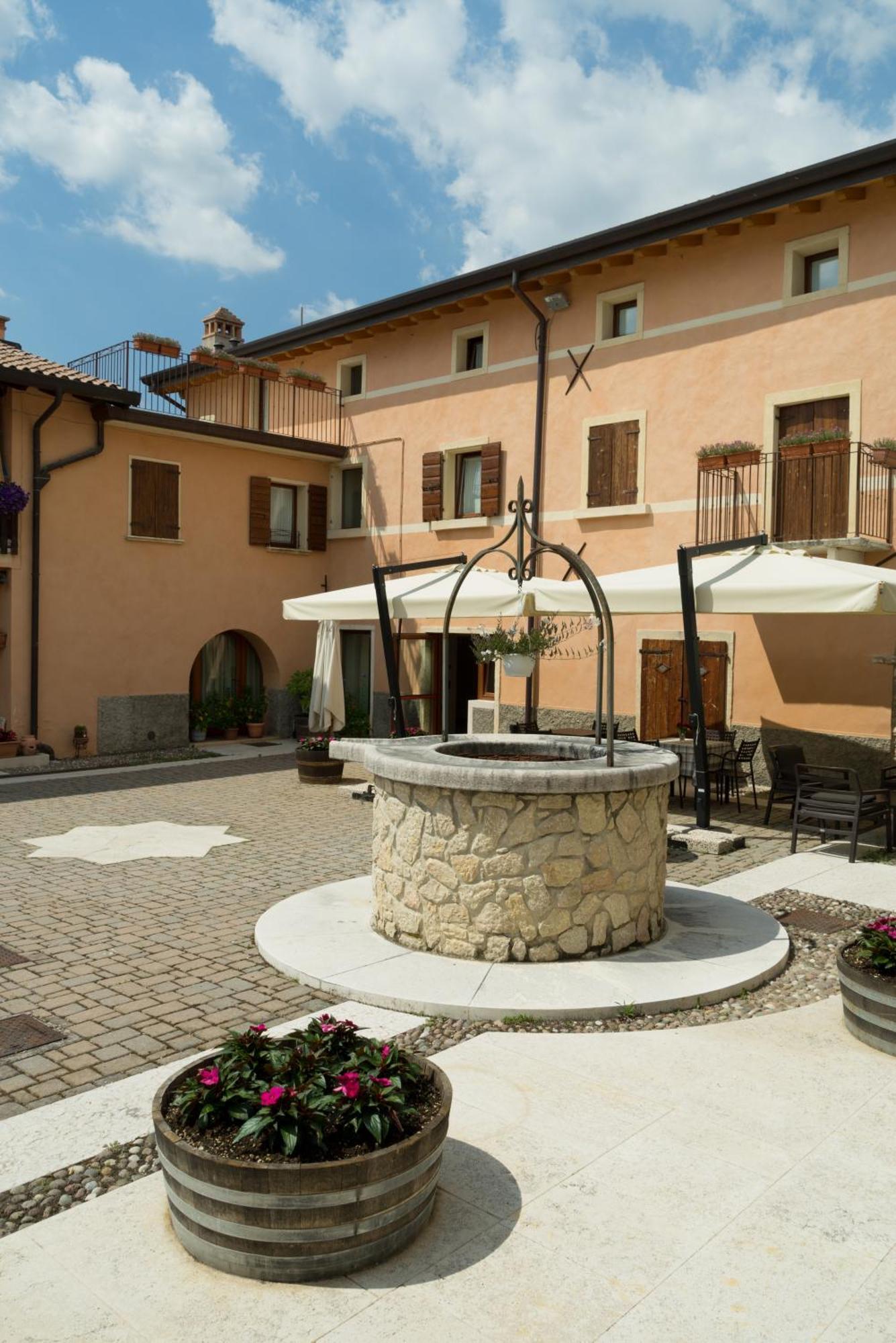 פומאנה Agriturismo Valentina Cubi מראה חיצוני תמונה