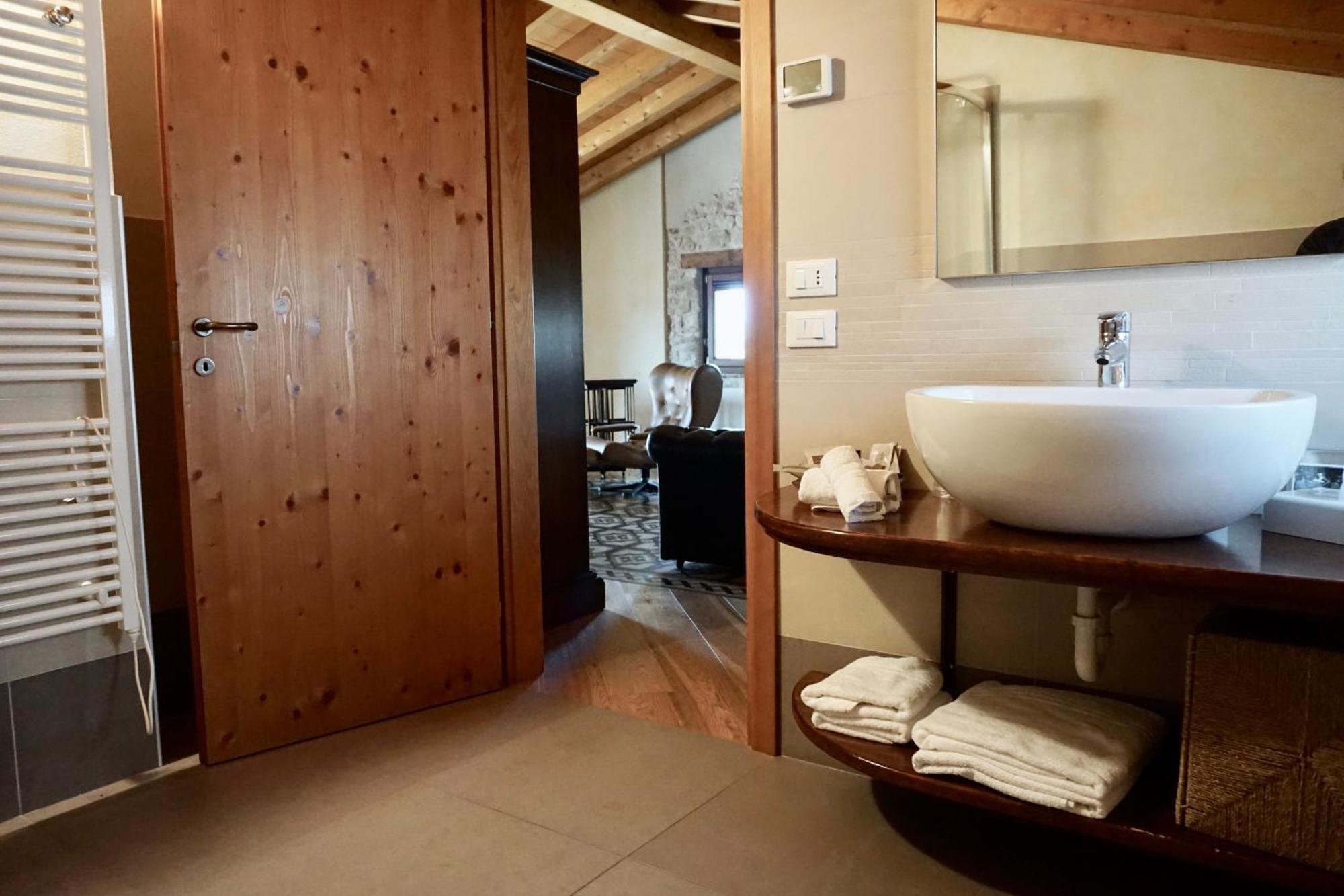 פומאנה Agriturismo Valentina Cubi מראה חיצוני תמונה