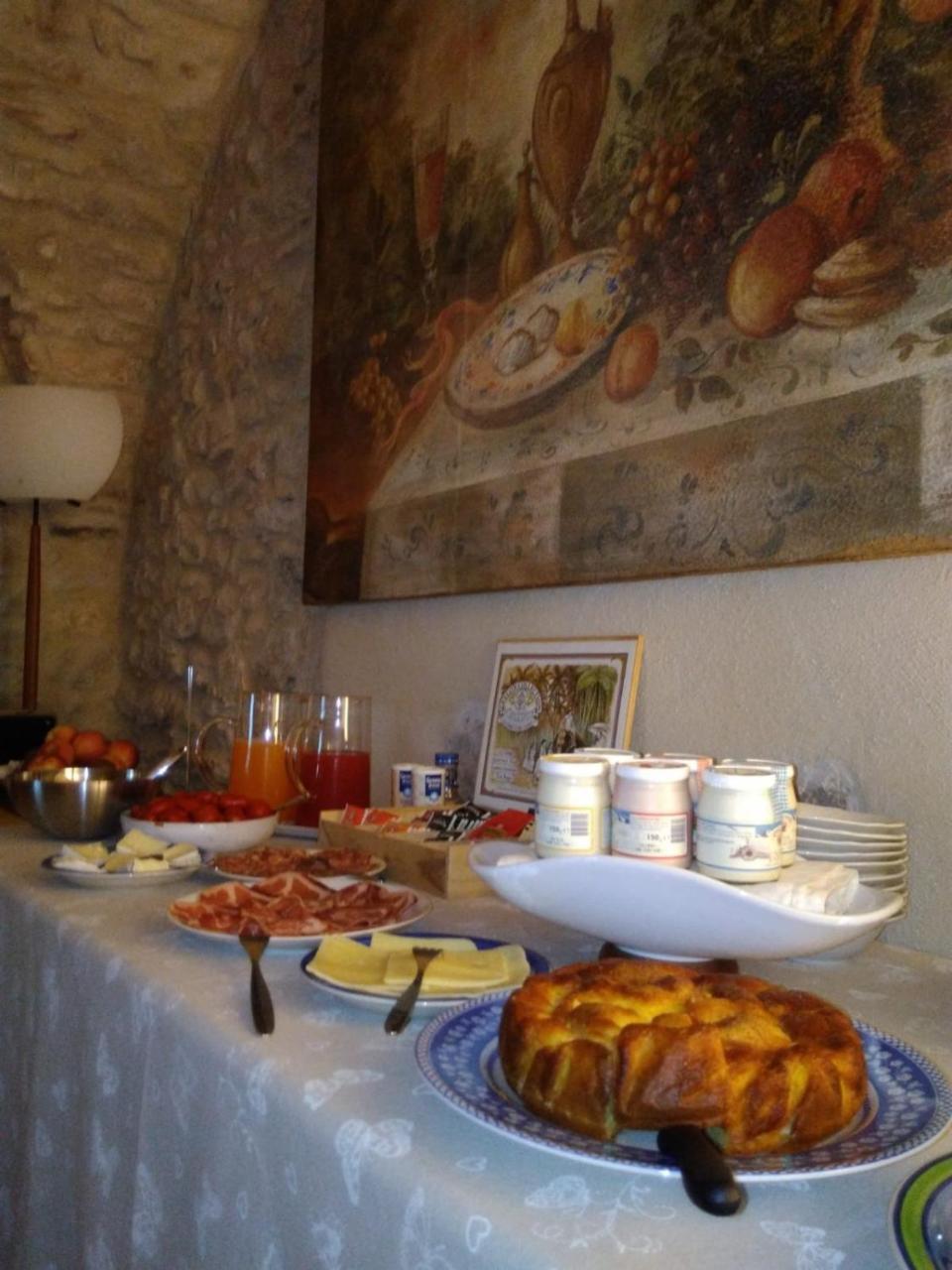 פומאנה Agriturismo Valentina Cubi מראה חיצוני תמונה